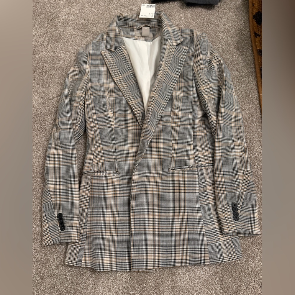H&M Beige and Black Plaid Blazer NWT